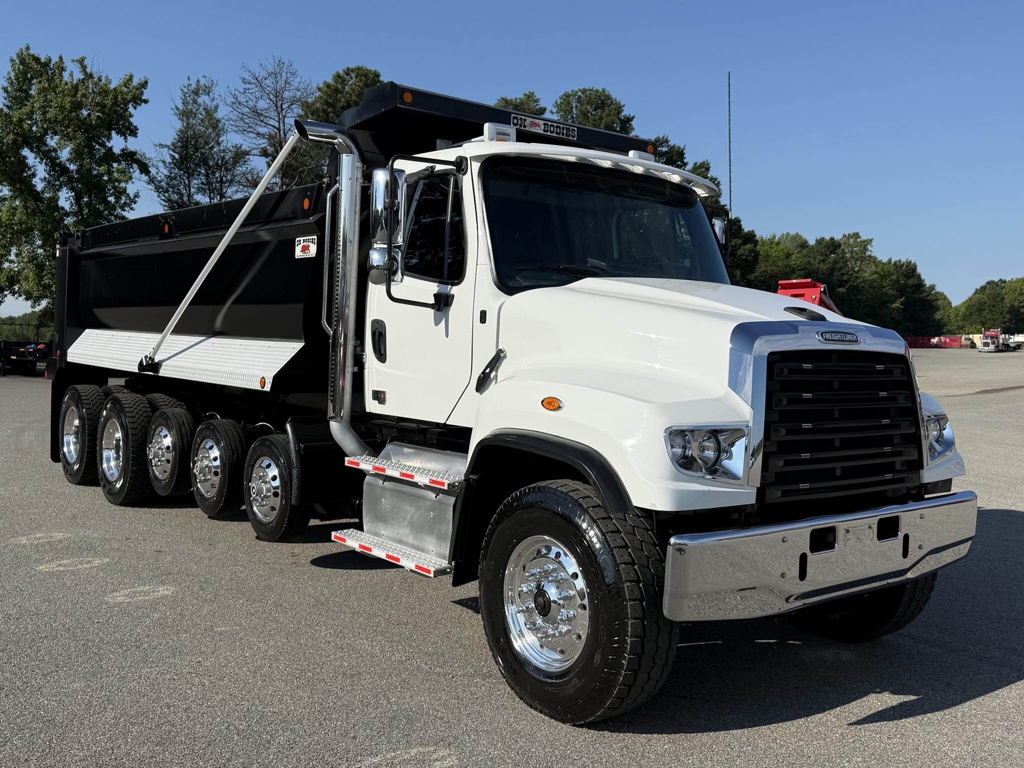 2024 FREIGHTLINER 114SD PLUS in Chatham, VA
