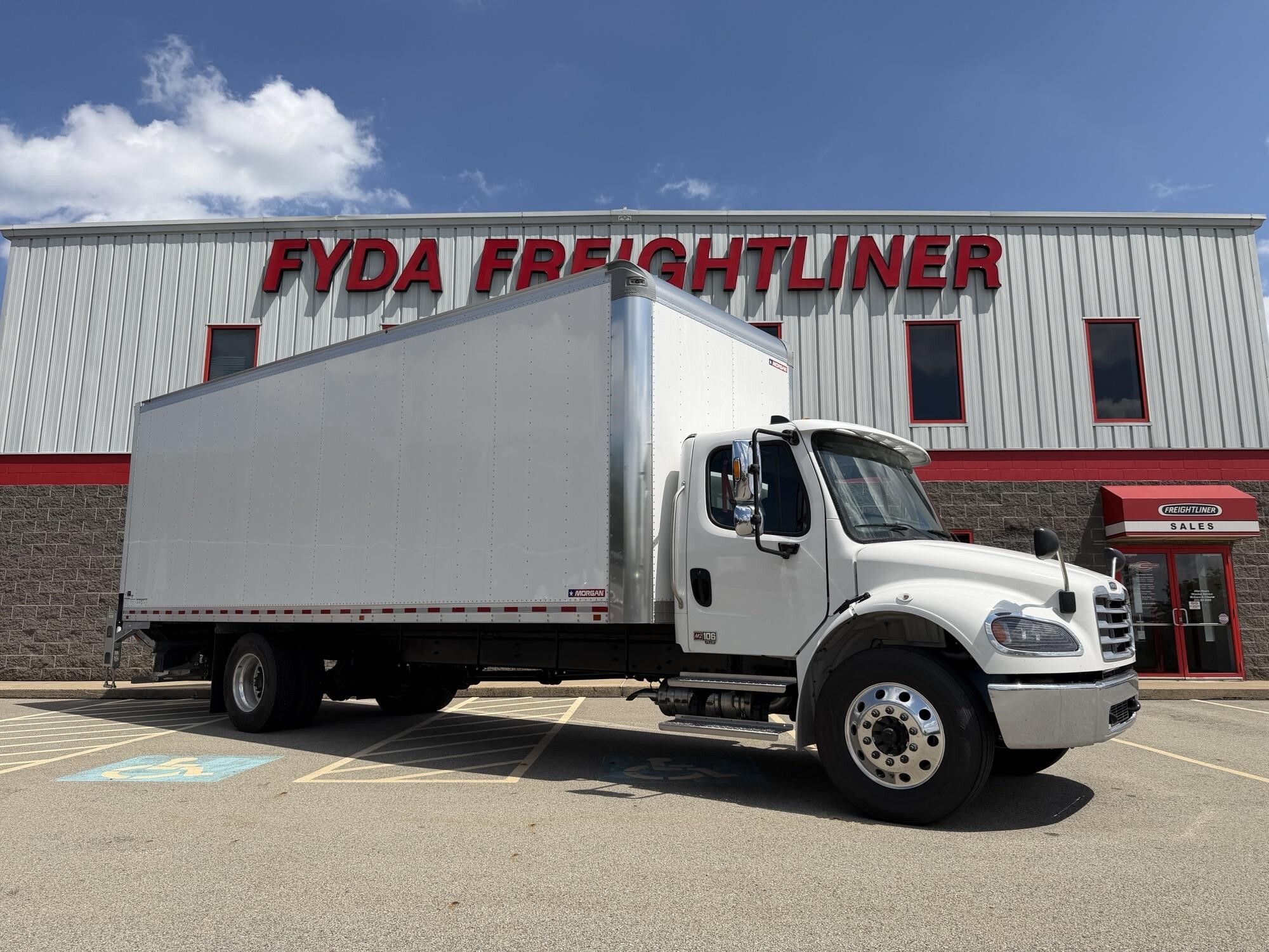 2027 FREIGHTLINER BUSINESS CLASS M2 106 in Canonsburg, PA