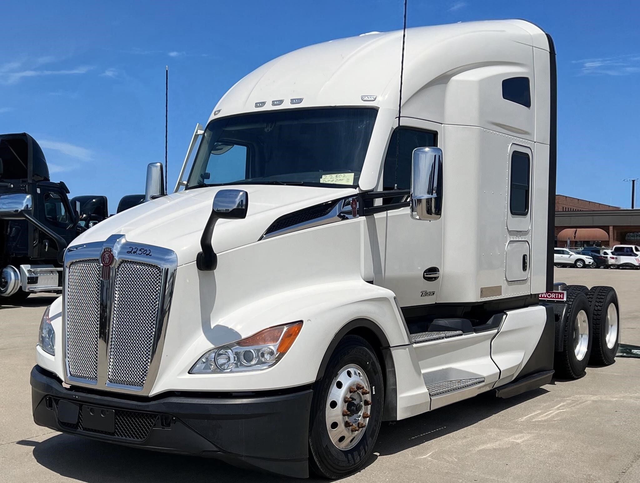 2023 KENWORTH T680 in Springfield, OH