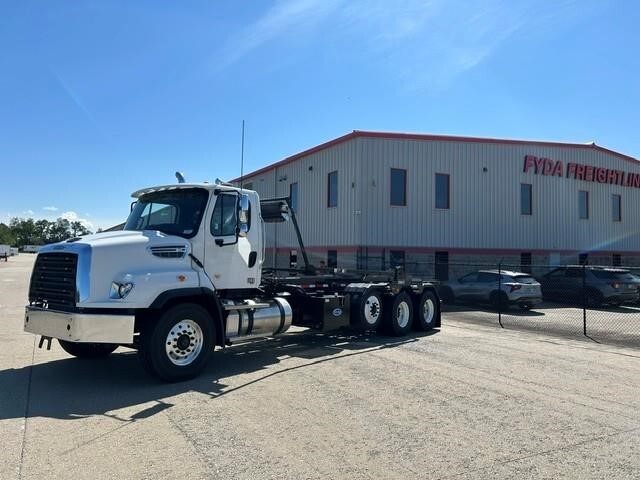 2027 FREIGHTLINER 114SD PLUS in Zanesville, OH