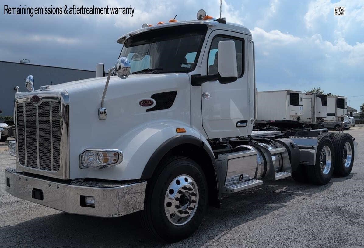 2023 PETERBILT 567 in South Holland, IL