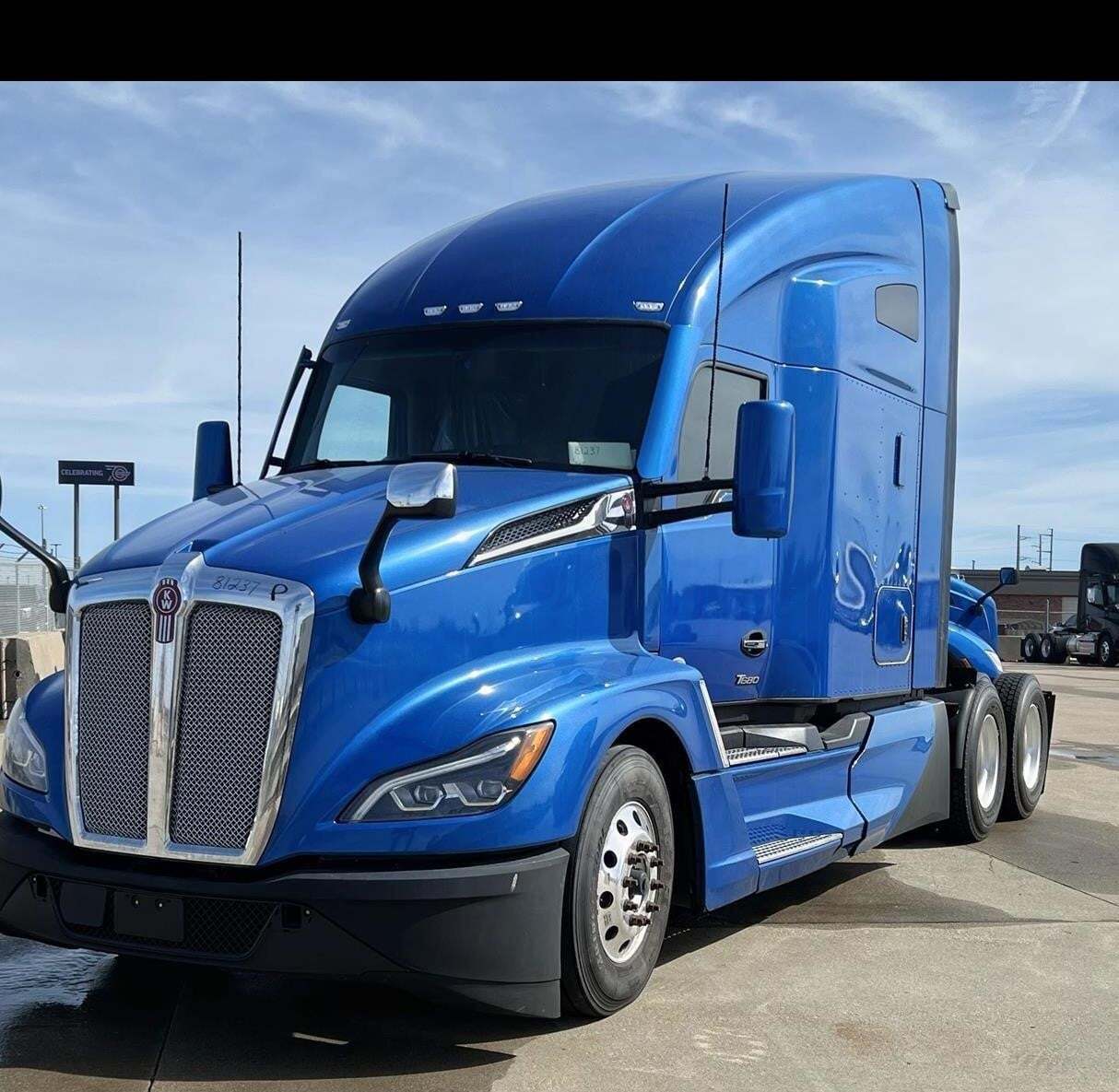 2023 KENWORTH T680 in Springfield, OH