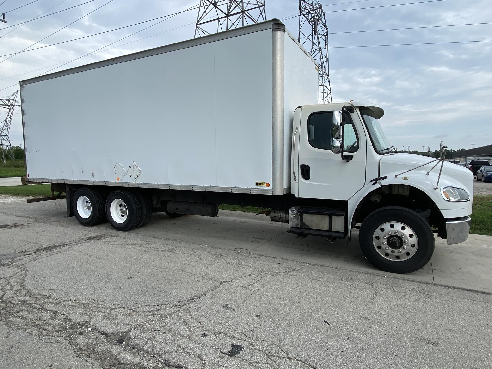 2018 FREIGHTLINER BUSINESS CLASS M2 106 in Oak Creek, WI