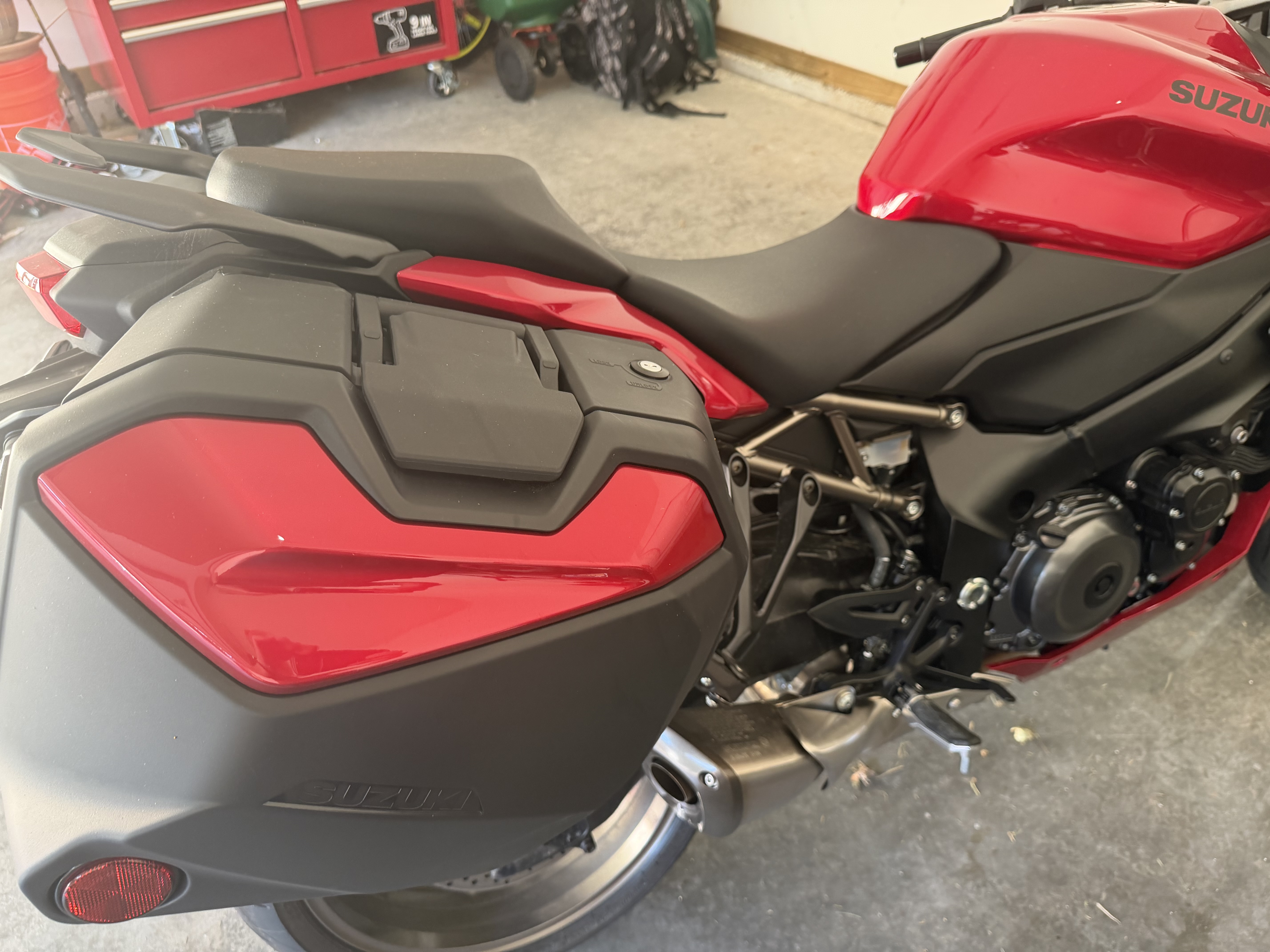 2024 Suzuki GSX 1000 in lansing KS