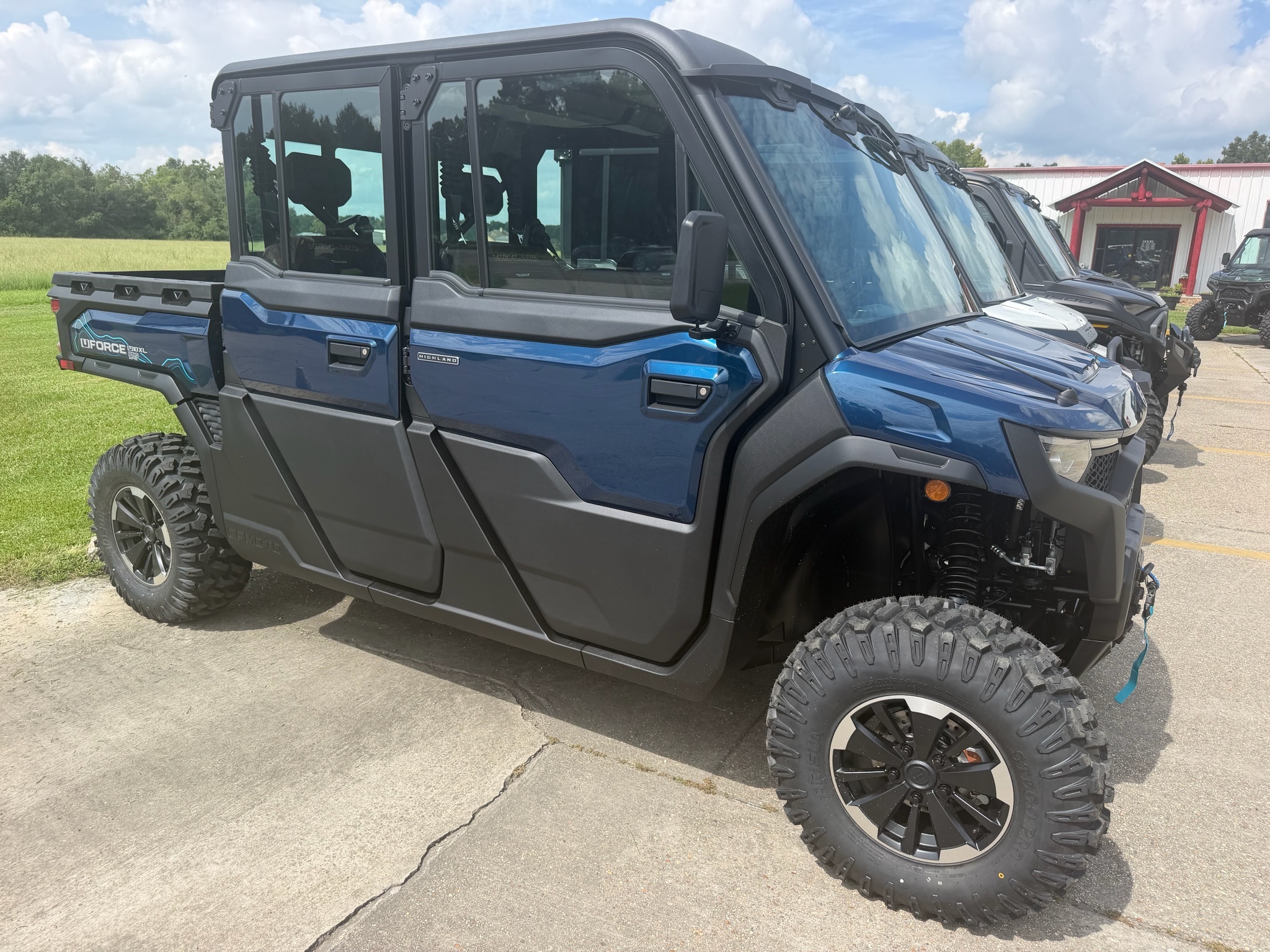 2027 CFMOTO UFORCE U10 XL Pro Highland EPS in lafayette LA