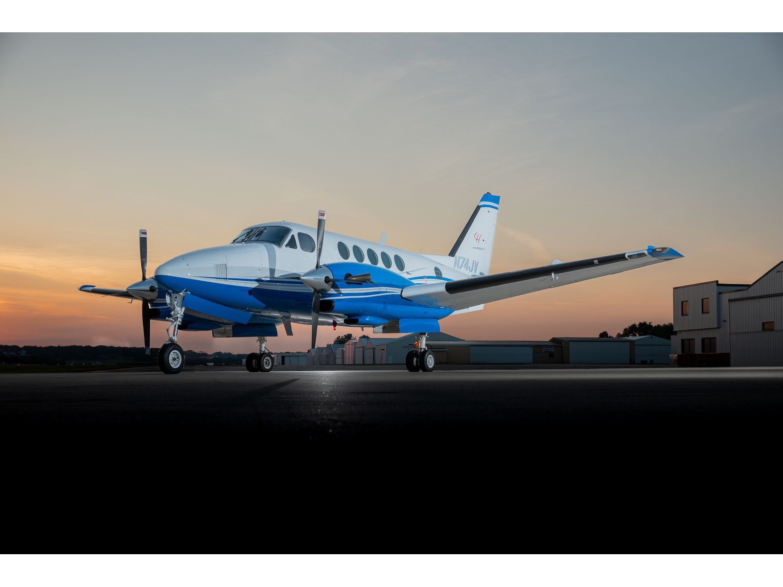 1971 Beechcraft KING AIR 100 in lake in the hill IL