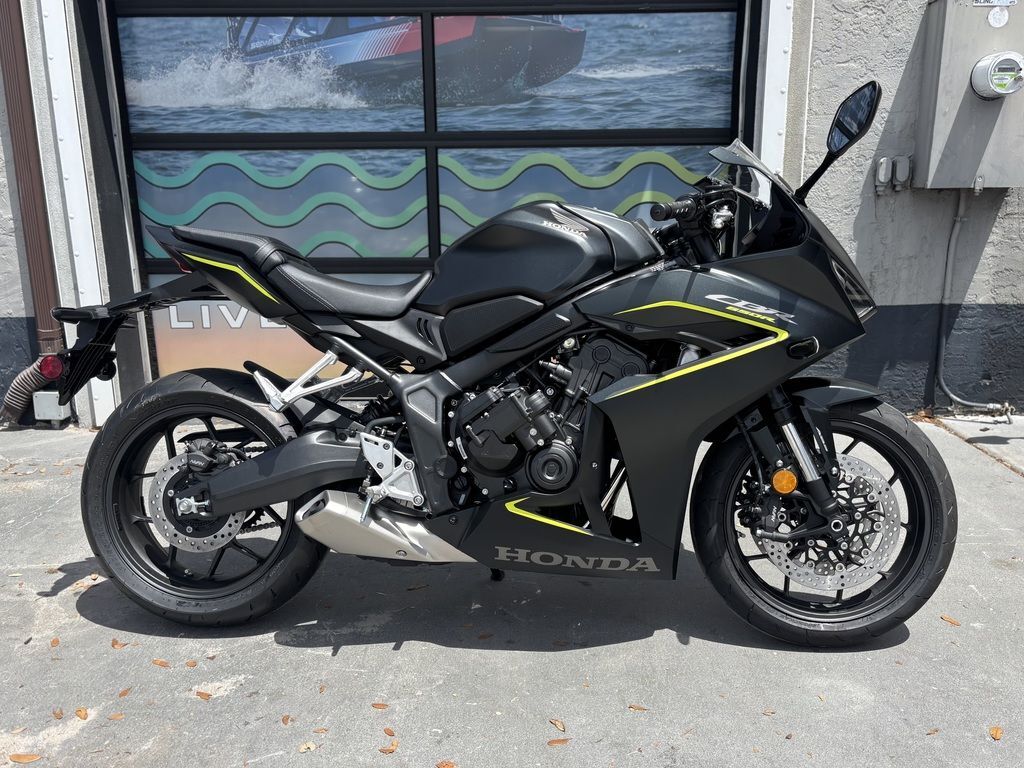 2026 Honda® CBR650R E-Clutch BASE in Clearwater, FL