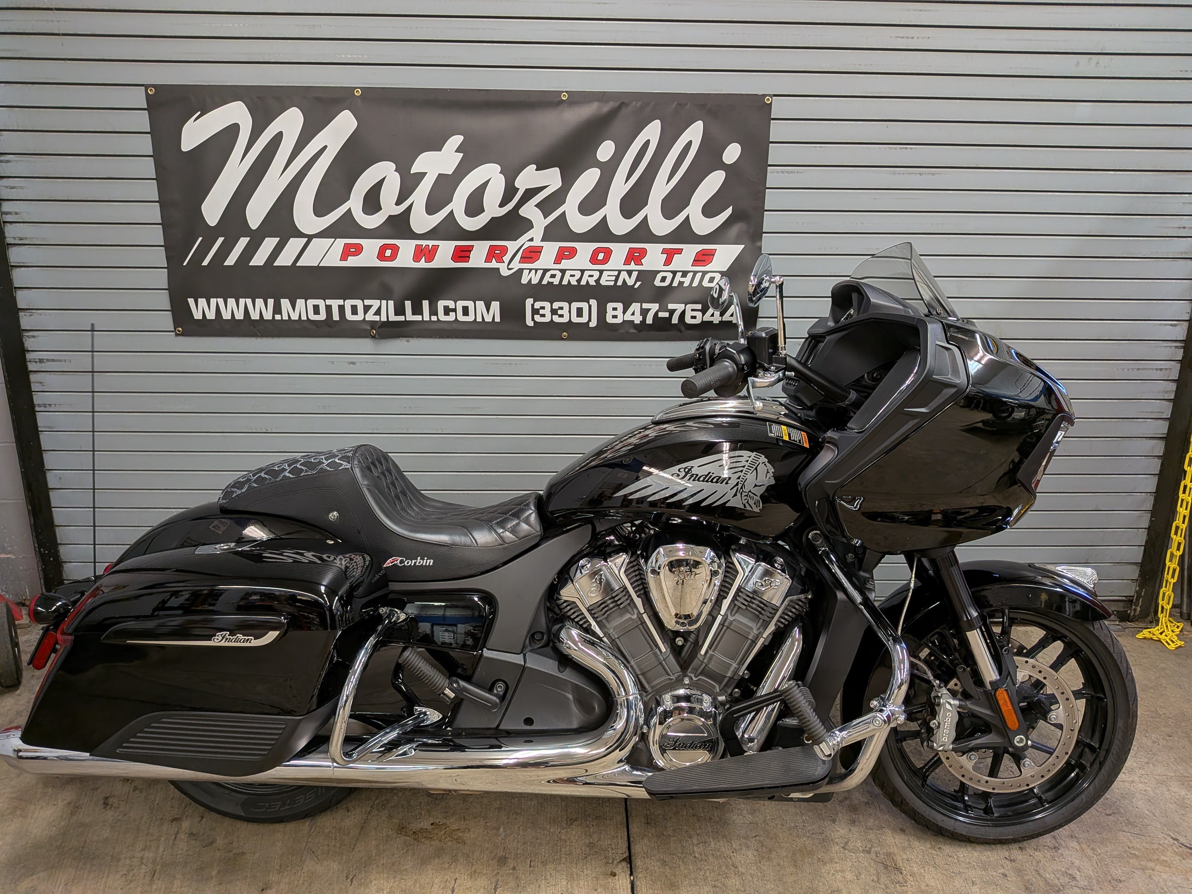 2021 Indian Motorcycle Challenger® in Warren, OH