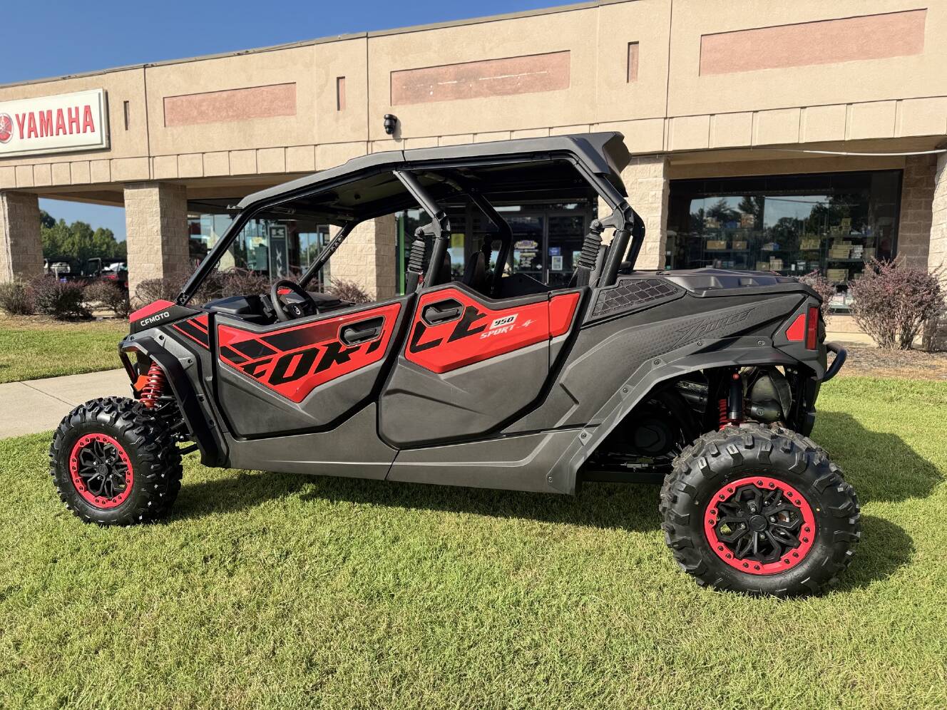 A photo of this 2026 CFMOTO ZFORCE 950 SPORT-4