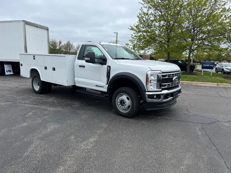 2025 FORD F550