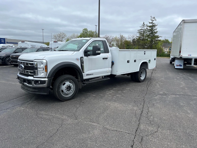 2025 FORD F550