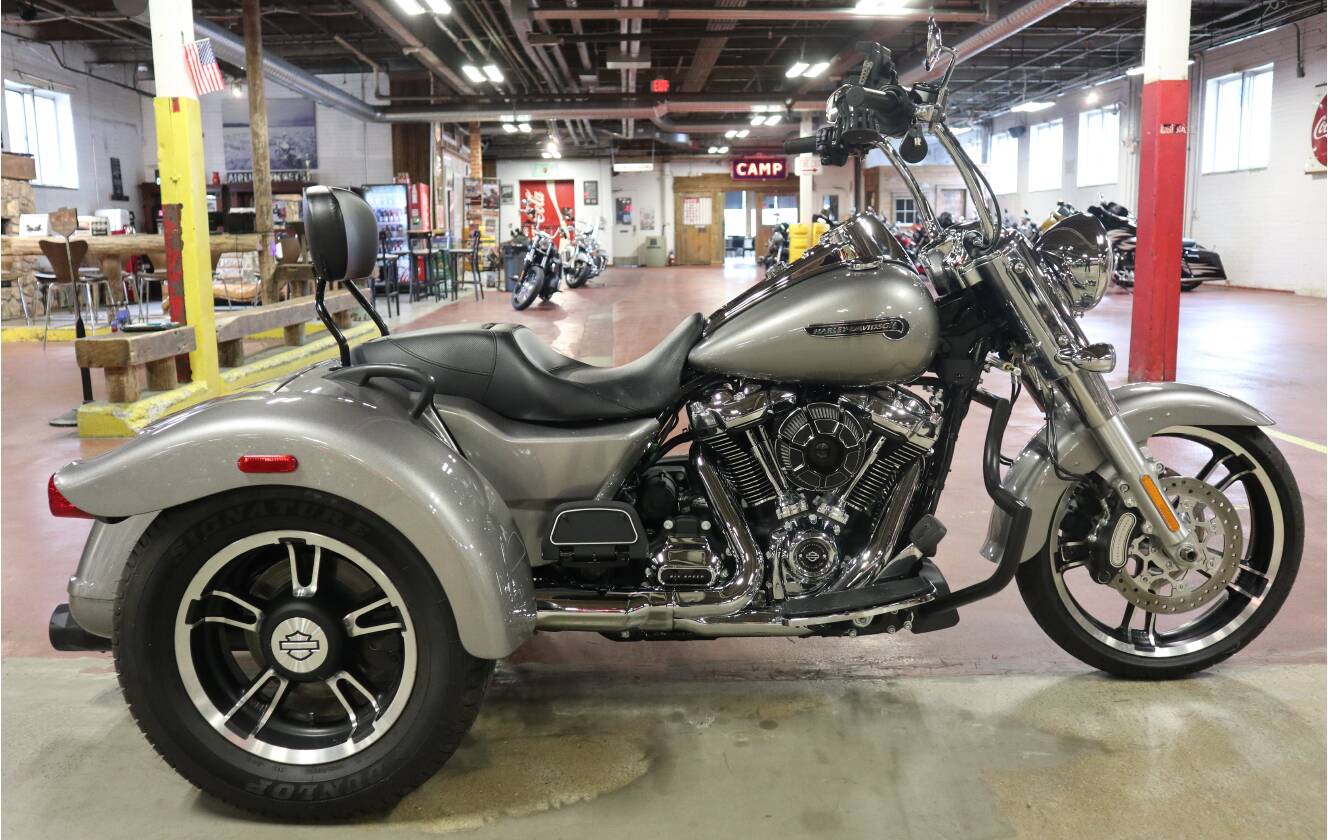 A photo of this 2017 Harley-Davidson Freewheeler