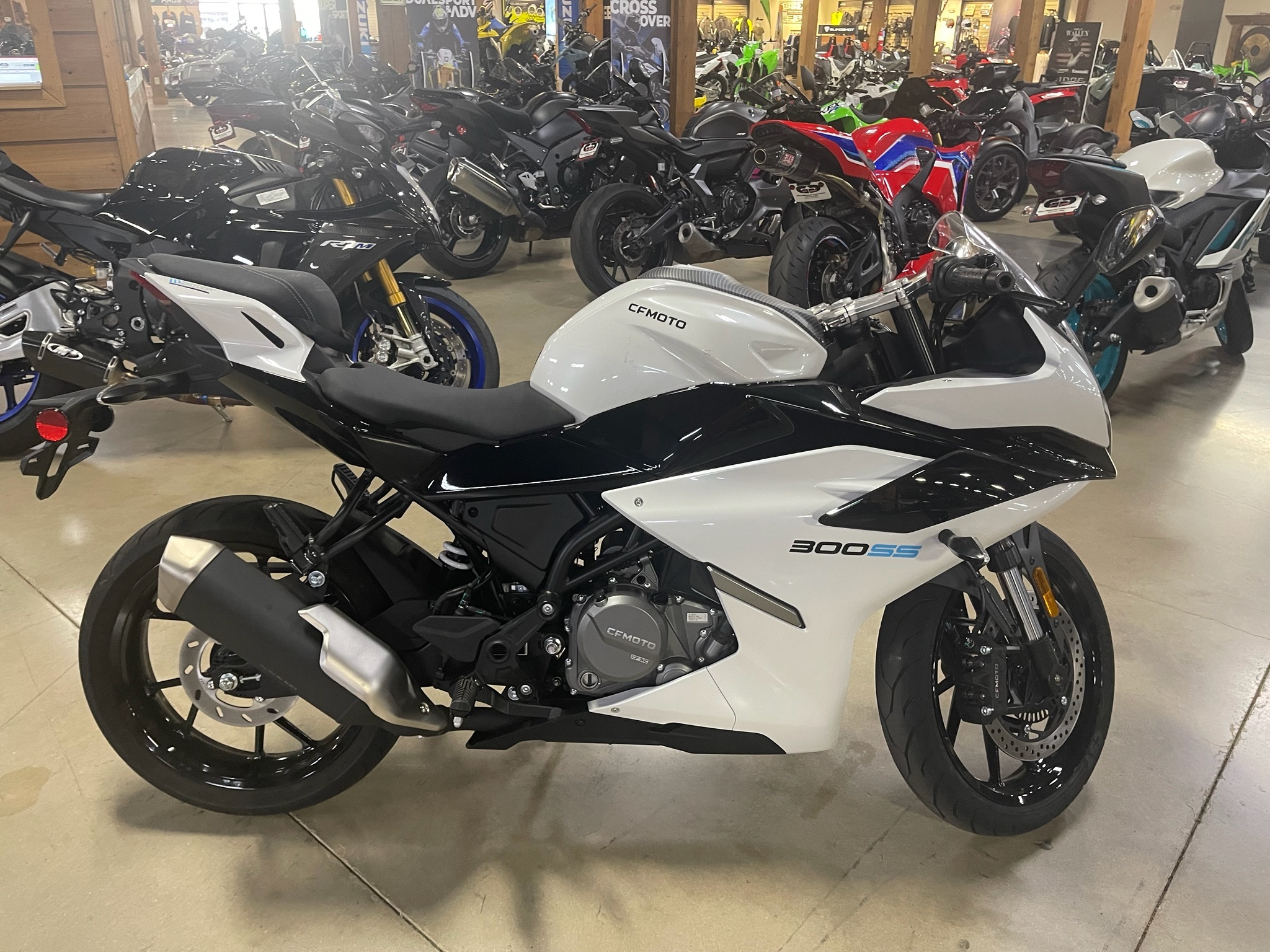 2025 CFMOTO 300SS SS in Ridgeland, MS