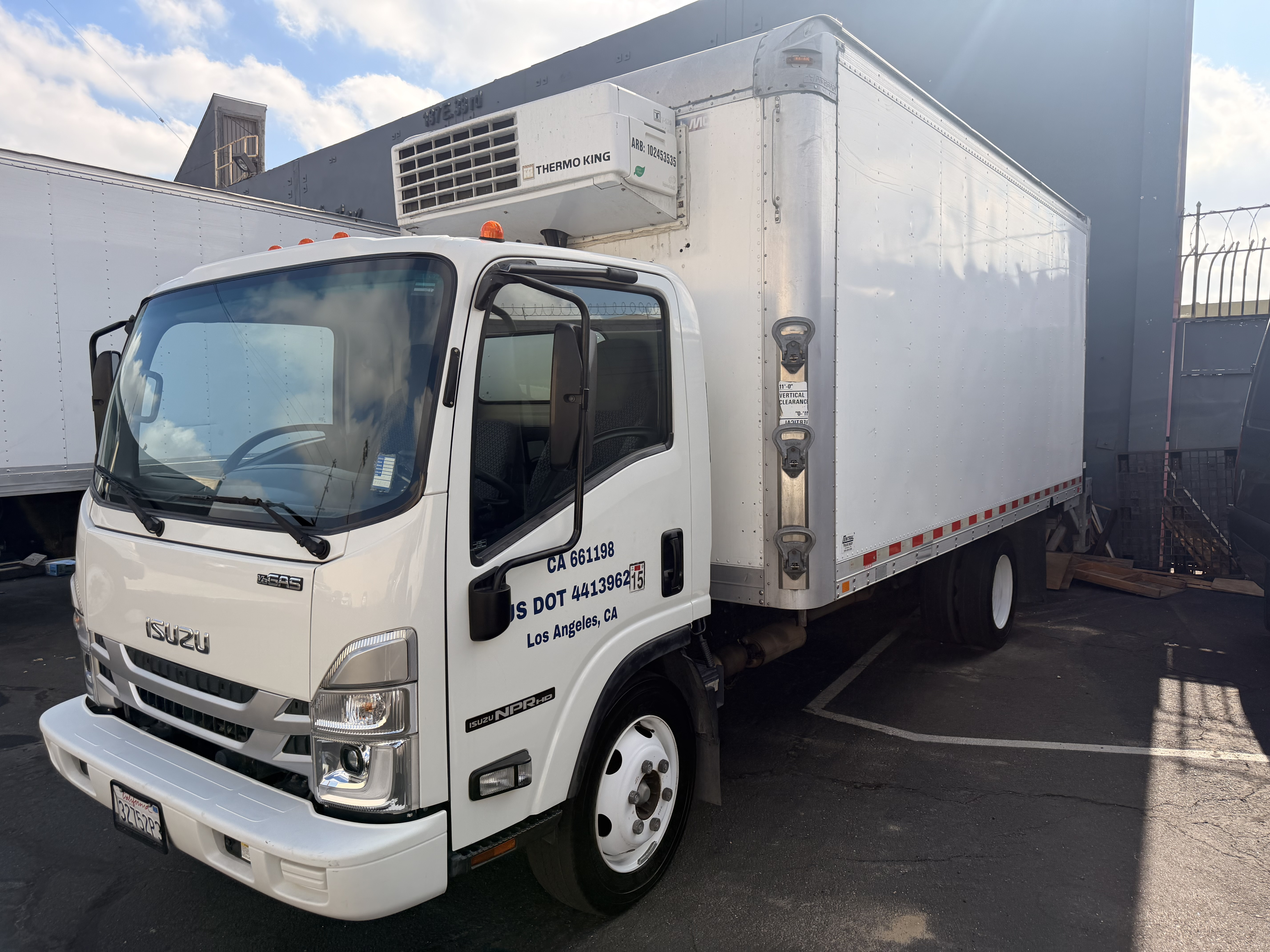 2023 ISUZU NPR HD GAS in Los Angeles, CA