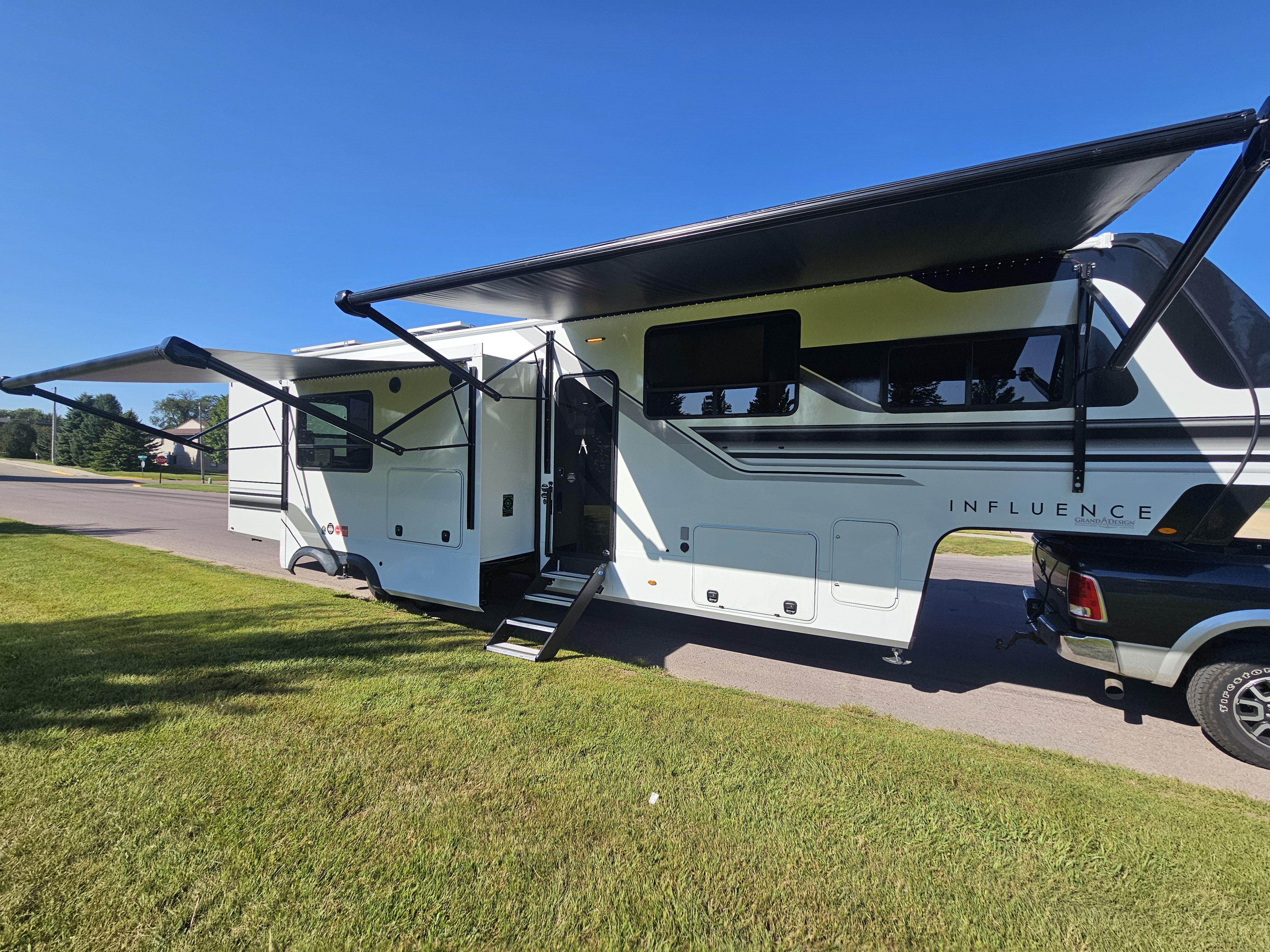 2026 Grand Design INFLUENCE 3804DS RV