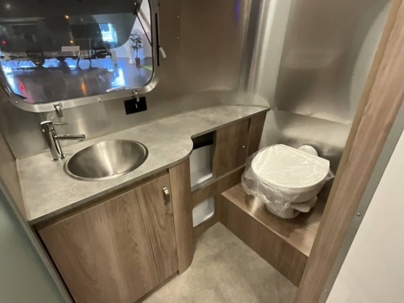 A photo of this 2027 Airstream Flying Cloud 23FB