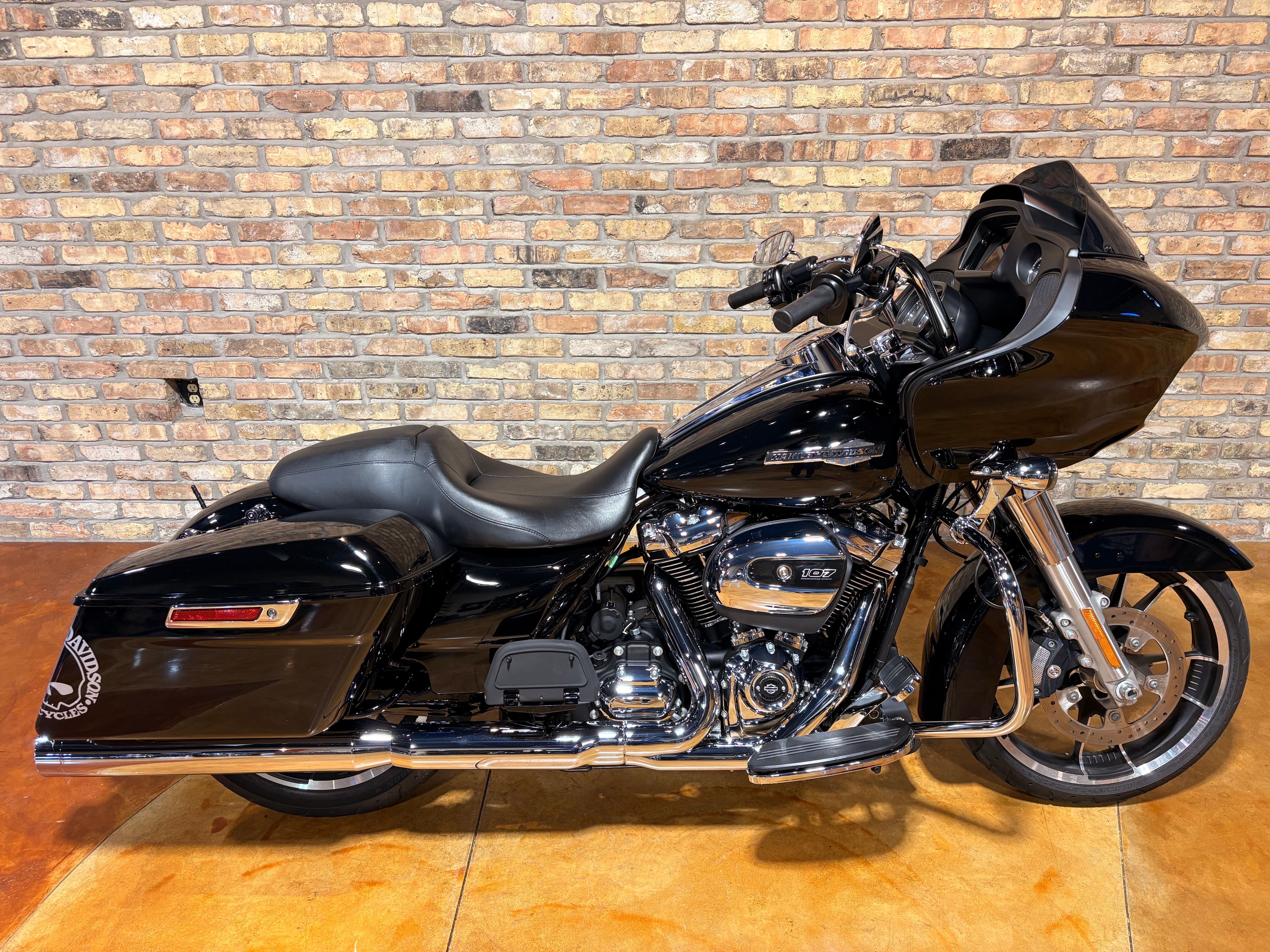 2022 Harley-Davidson Road Glide® in Big Bend, WI