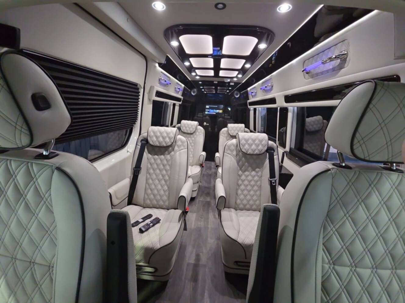 A photo of this 2027 Ultimate Toys COACH 170 STD