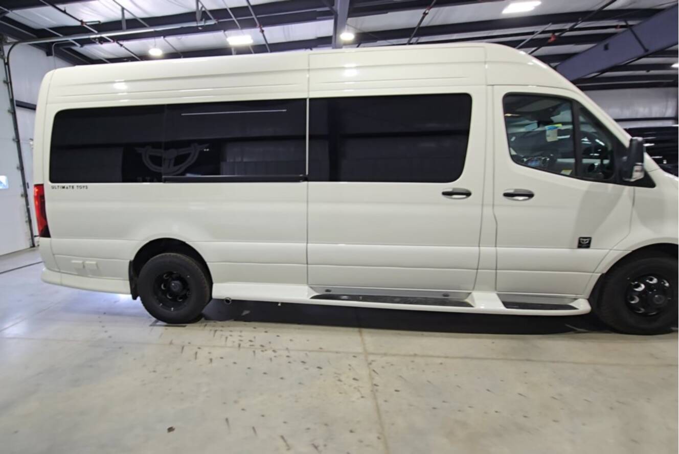 A photo of this 2027 Ultimate Toys COACH 170 STD