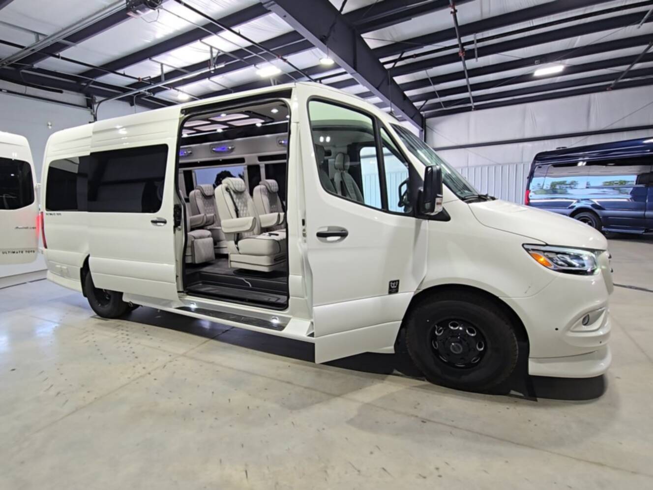 A photo of this 2027 Ultimate Toys COACH 170 STD