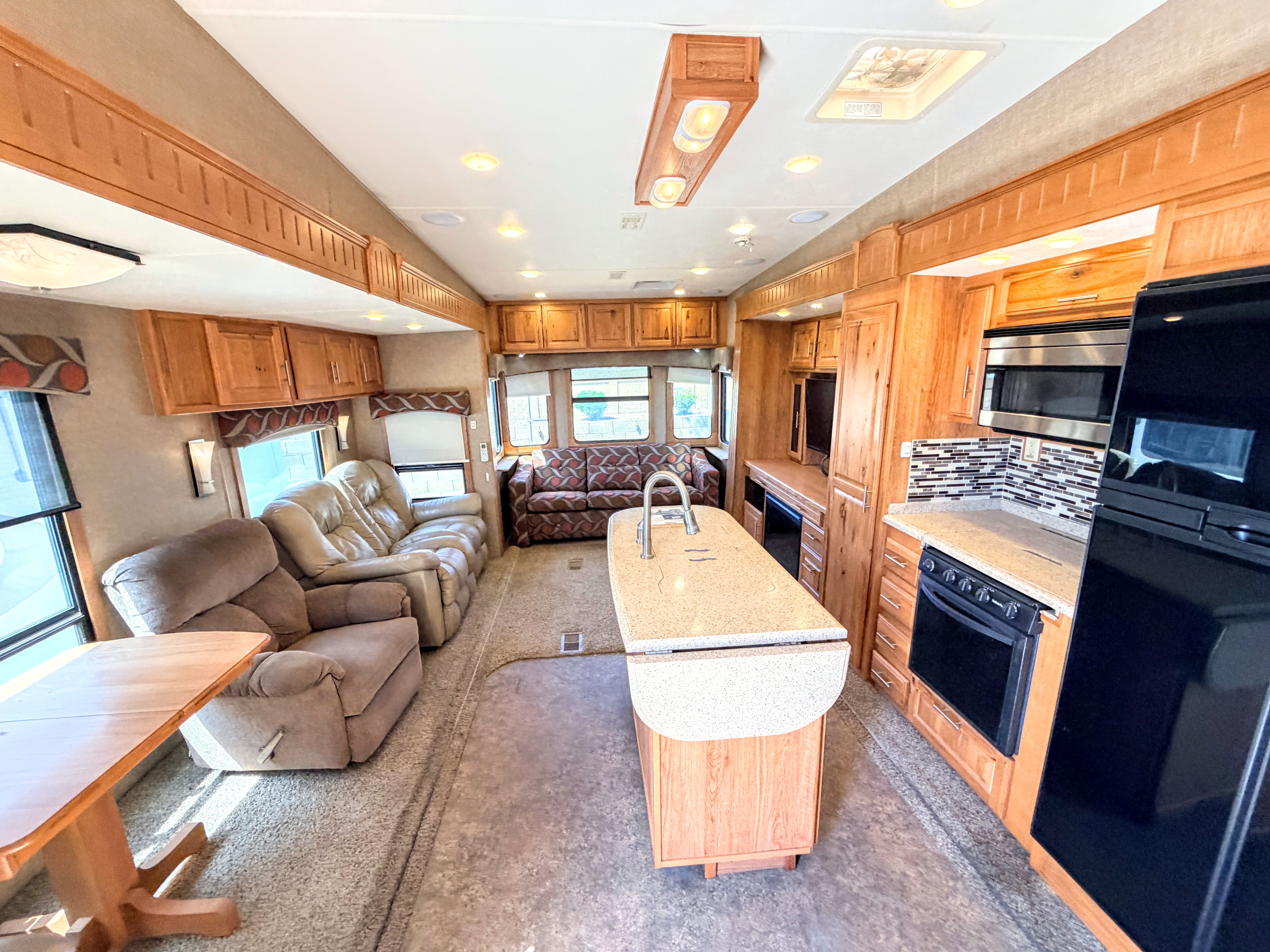2014 Peterson EXCEL 37IKF RV
