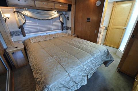 2005 Fleetwood DISCOVERY 39S in spring TX