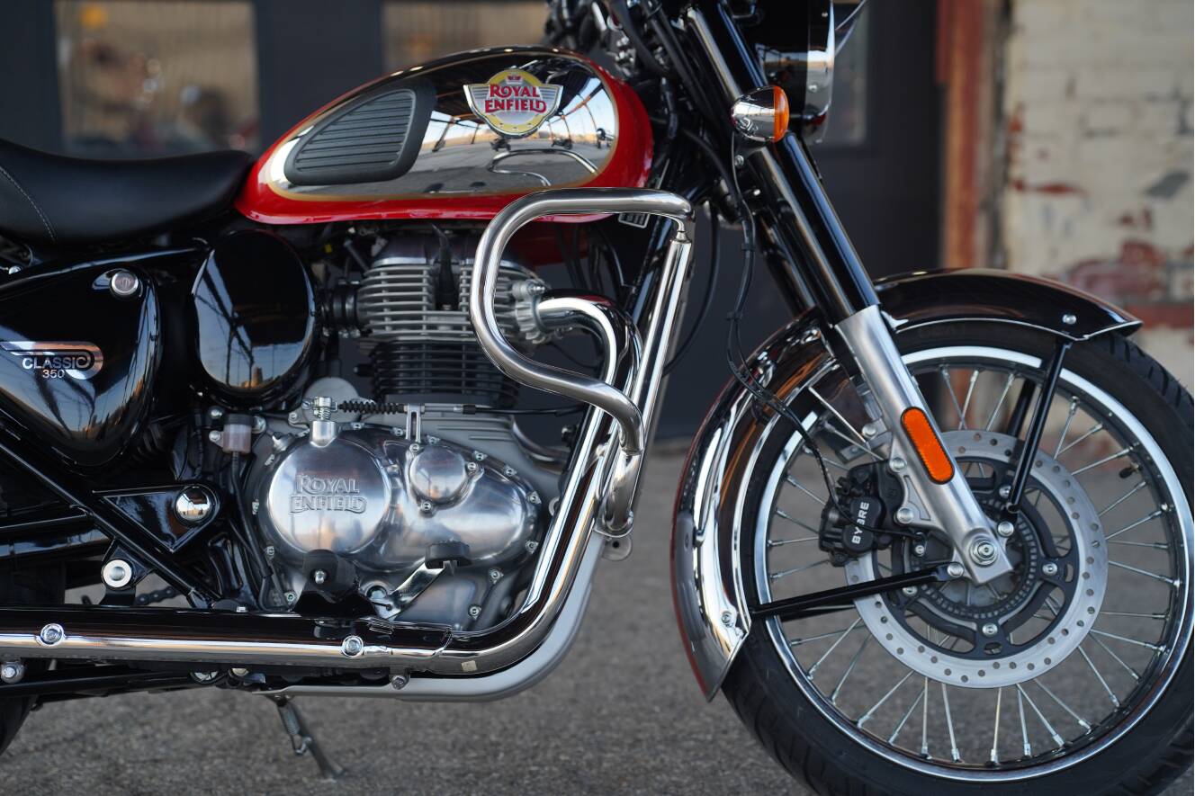 A photo of this 2024 Royal Enfield CLASSIC 350