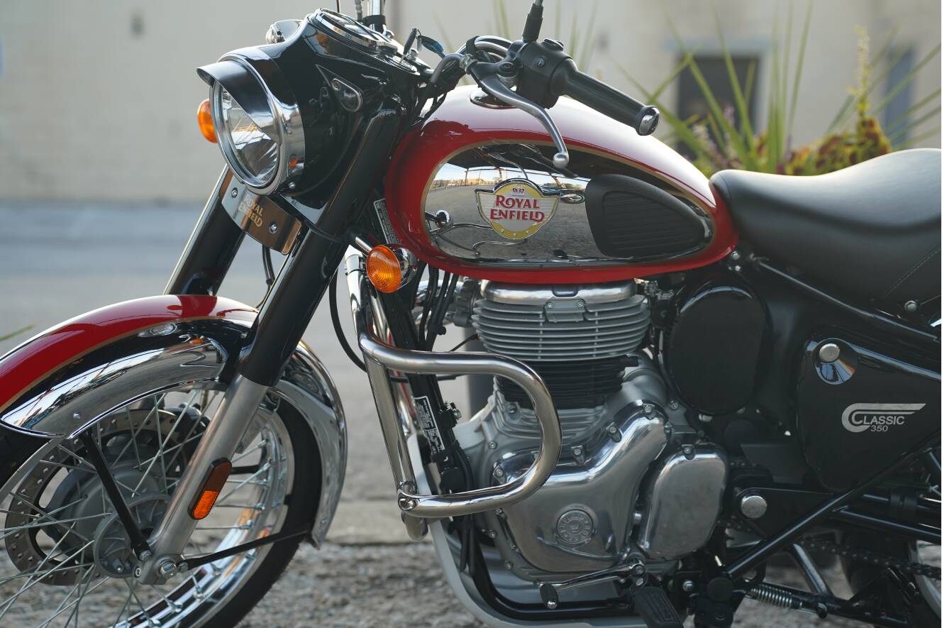 A photo of this 2024 Royal Enfield CLASSIC 350