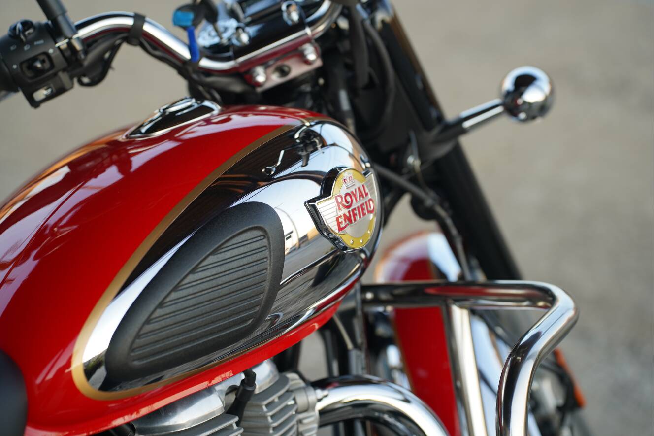 A photo of this 2024 Royal Enfield CLASSIC 350