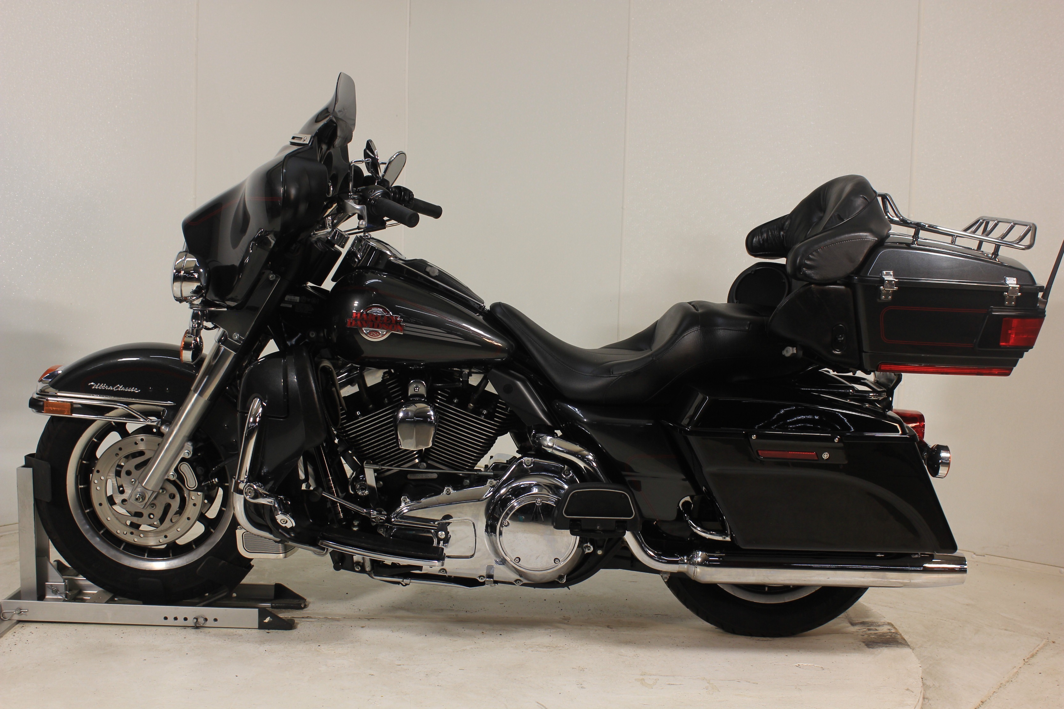 2007 Harley-Davidson Ultra Classic® Electra Glide® ULTRA CLASSIC FLHTCU in Pittsfield, MA