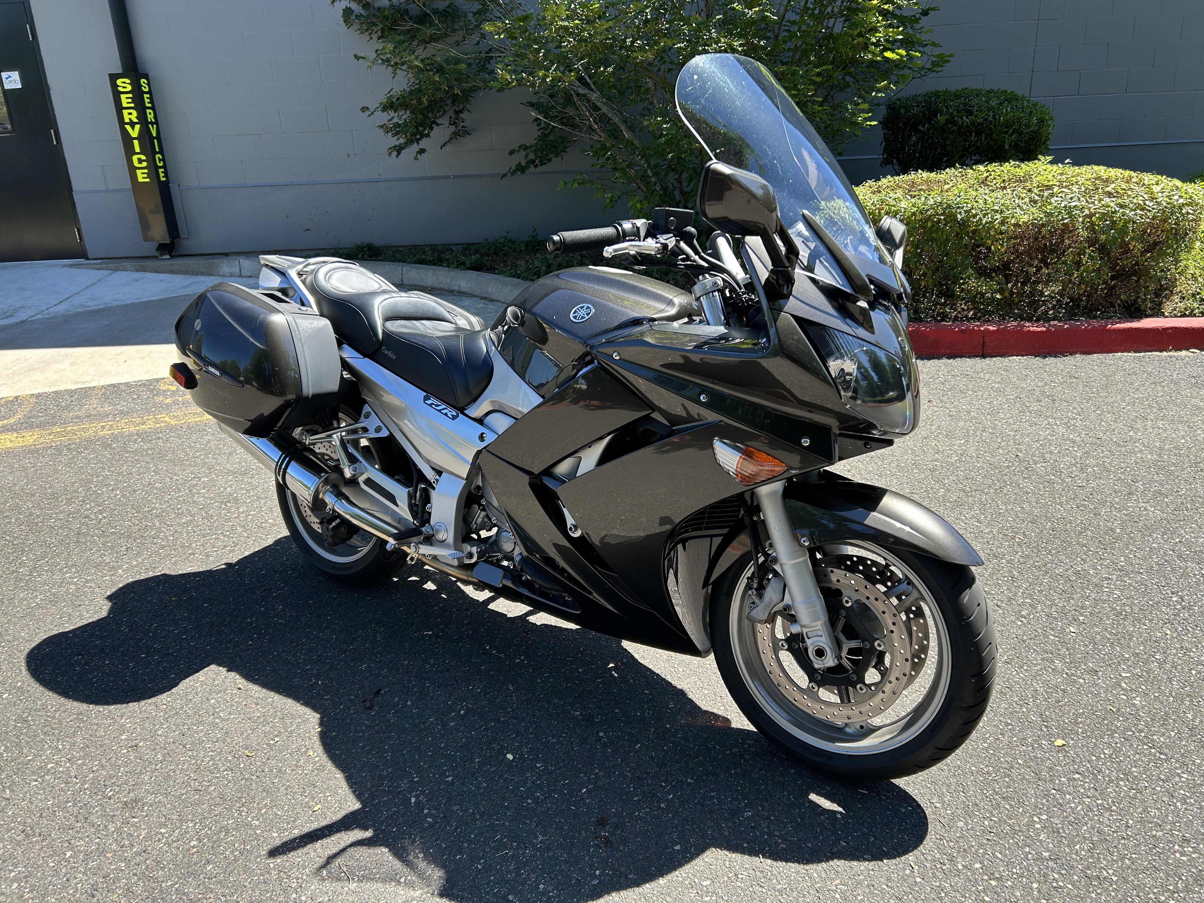 2009 Yamaha FJR1300ES 1300 ES in Portland, OR