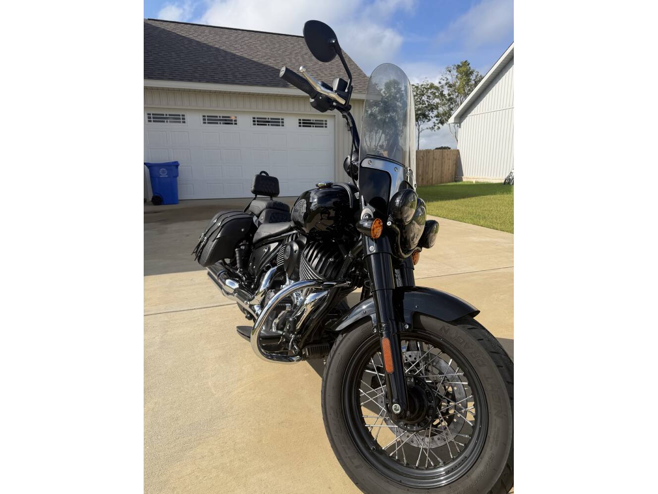 A photo of this 2022 Indian CHIEF BOBBER ABS