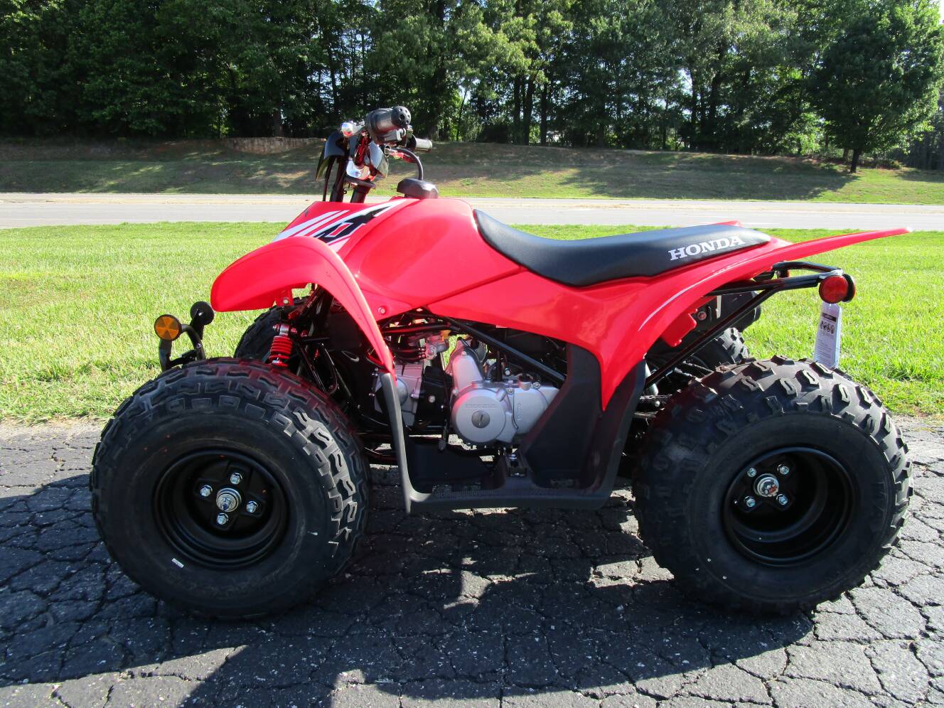 A photo of this 2026 Honda TRX90X
