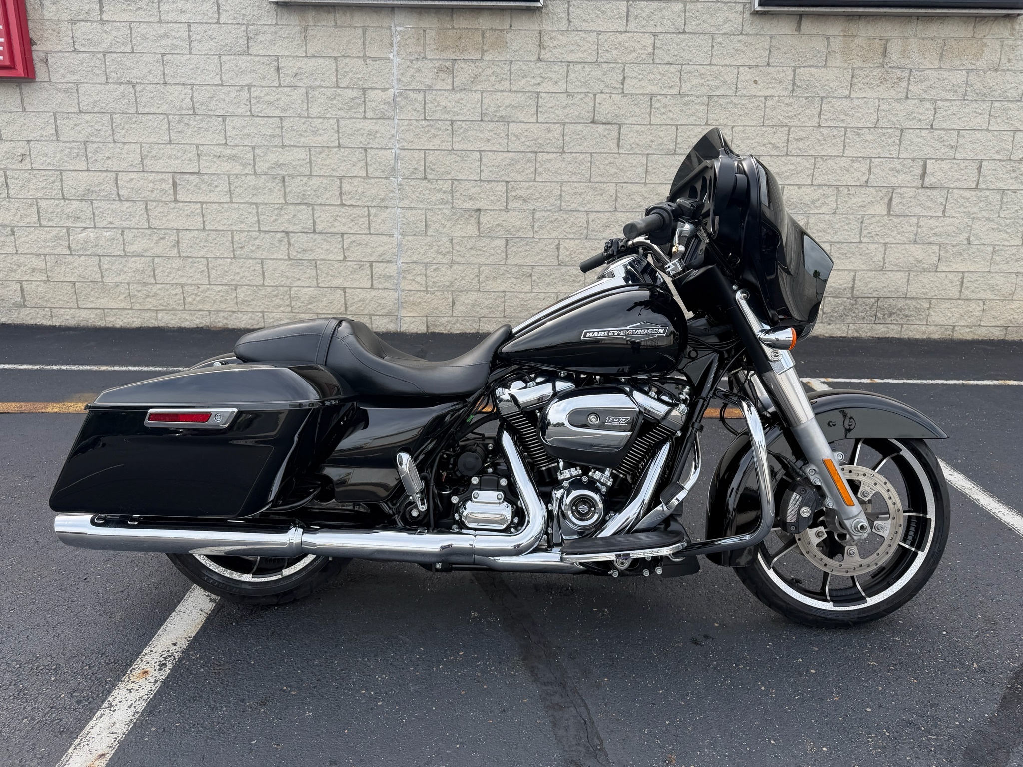 2022 Harley-Davidson Street Glide® in Massillon, OH
