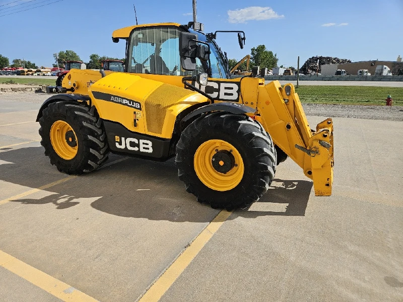 2024 JCB 542-70 Agri