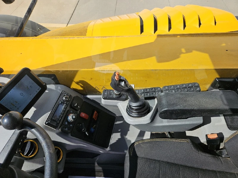 2024 JCB 542-70 Agri