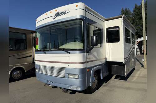 2000 Fleetwood STORM 34T in shelton WA