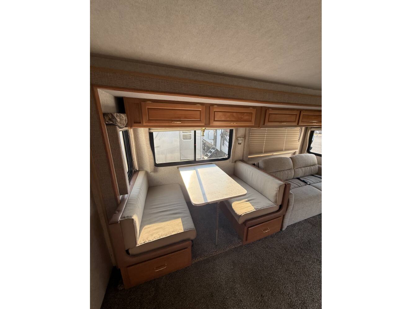 A photo of this 2000 Fleetwood STORM 34T