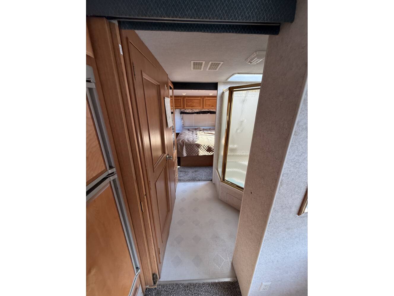 A photo of this 2000 Fleetwood STORM 34T