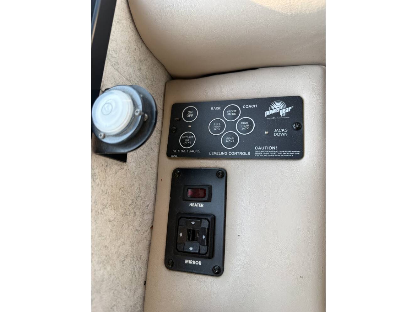 A photo of this 2000 Fleetwood STORM 34T
