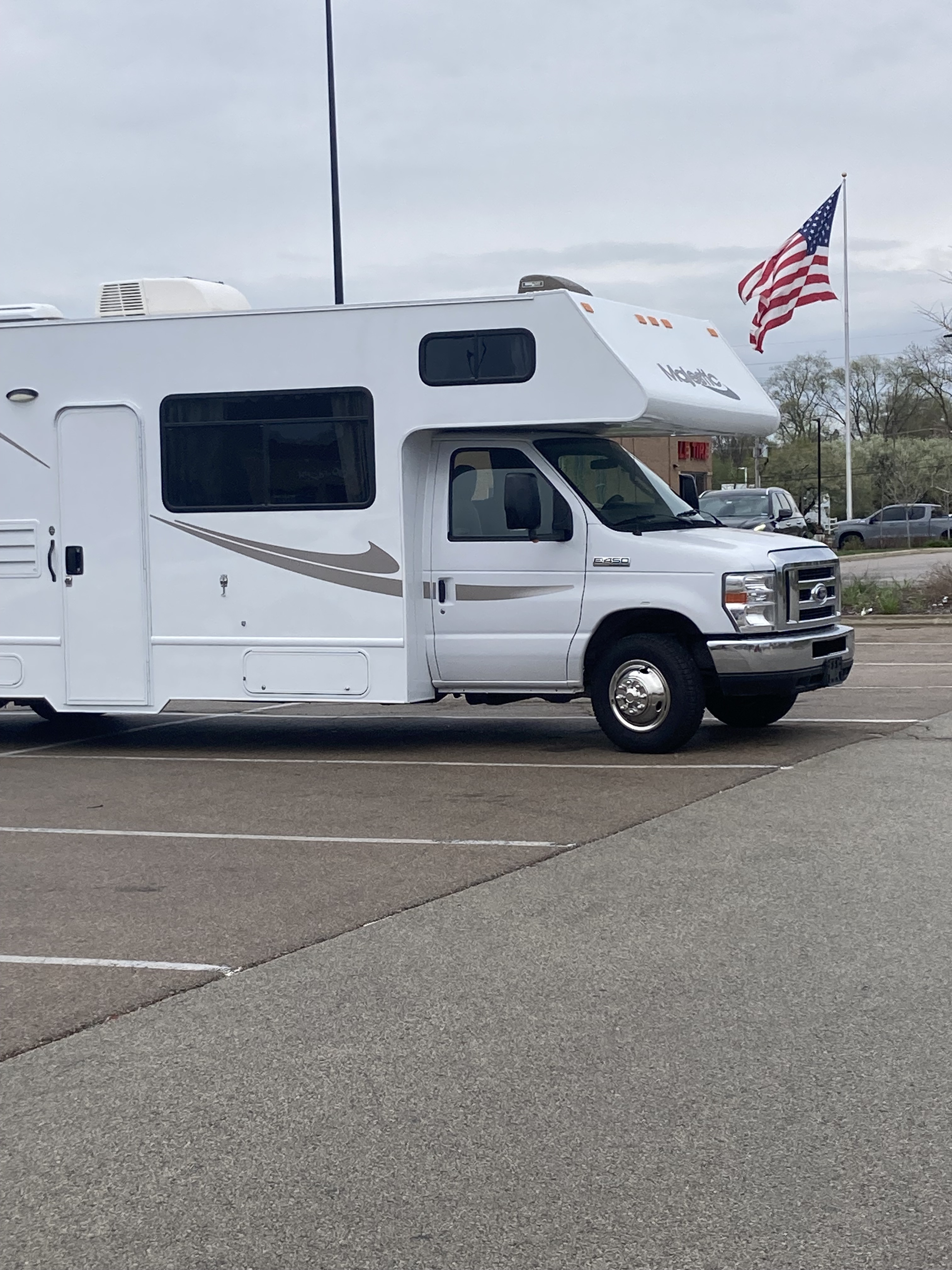 2018 Thor Motor Coach FOUR WINDS MAJESTIC 28A RV