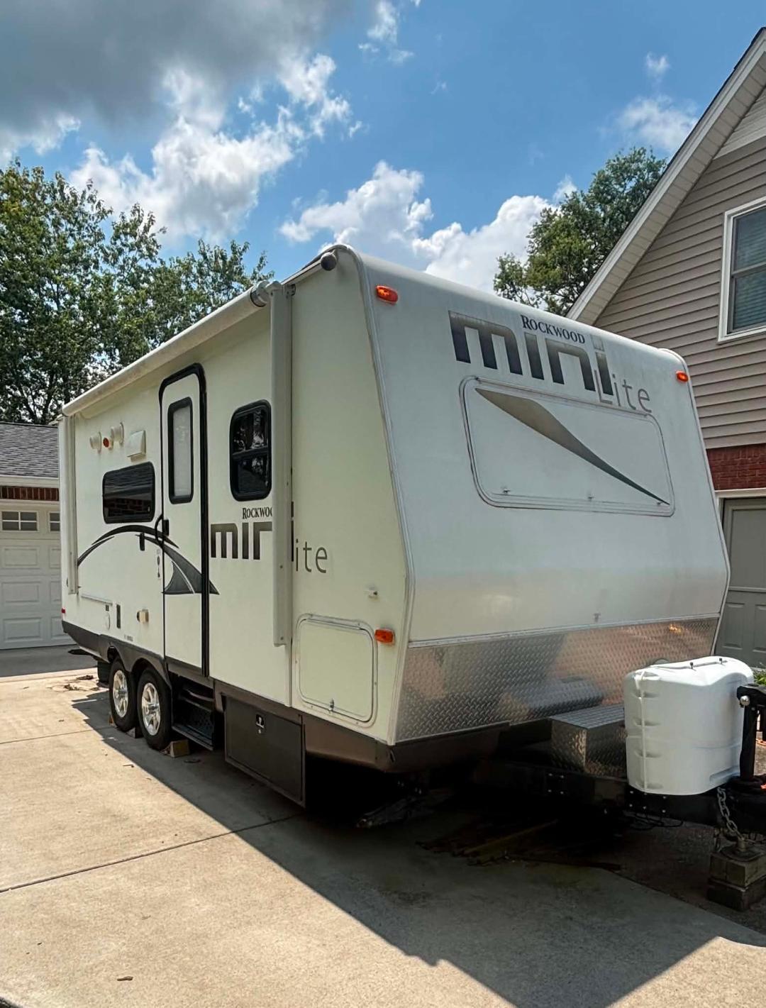 2012 Forest River ROCKWOOD MINI LITE 2104S RV