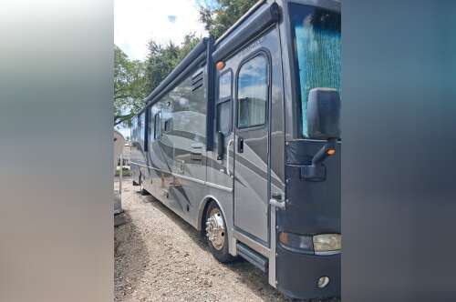 2008 Fleetwood Expedition 38N in lake worth beach FL