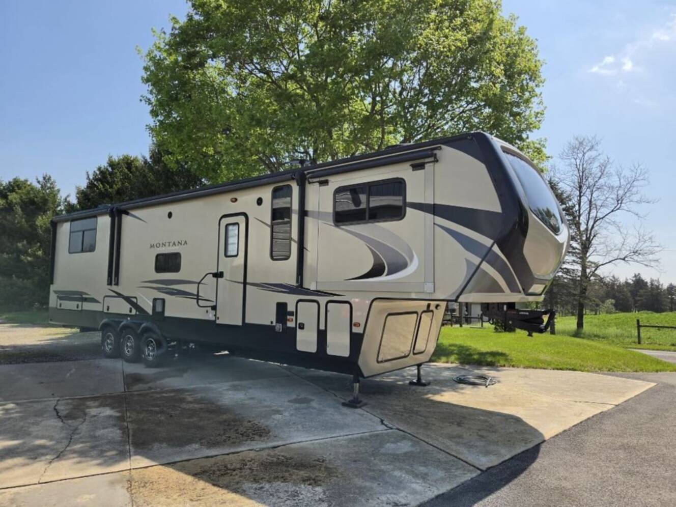 A photo of this 2019 Keystone Montana High Country 380TH