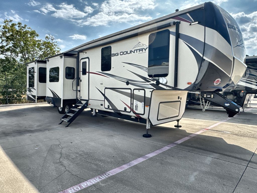 2019 Heartland Big Country 3806RKD in east denton TX