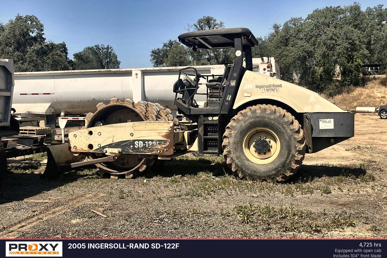 2005 INGERSOLL-RAND SD-122F in Fresno, CA