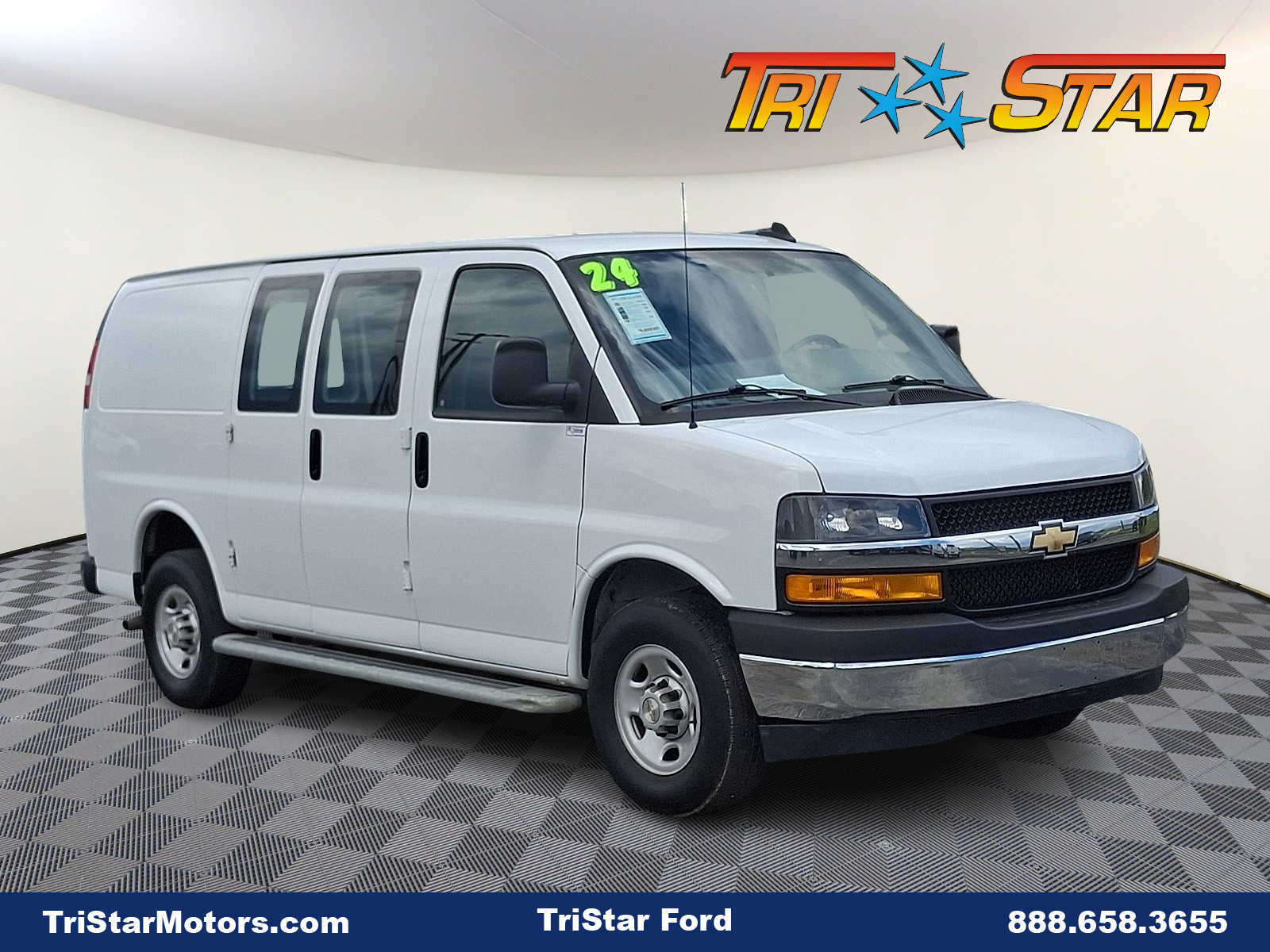2024 CHEVROLET Express 2500 in West Blairsville, PA