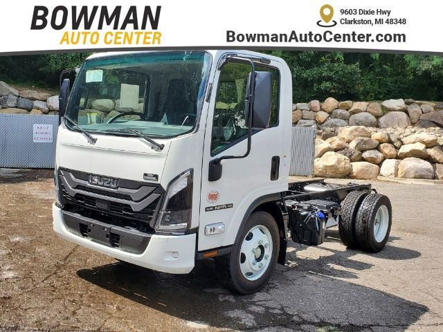 2025 ISUZU NPR XD in Clarkston, MI