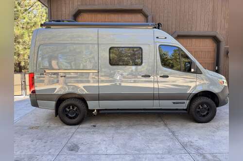 2022 Winnebago REVEL 44E in big bear city CA