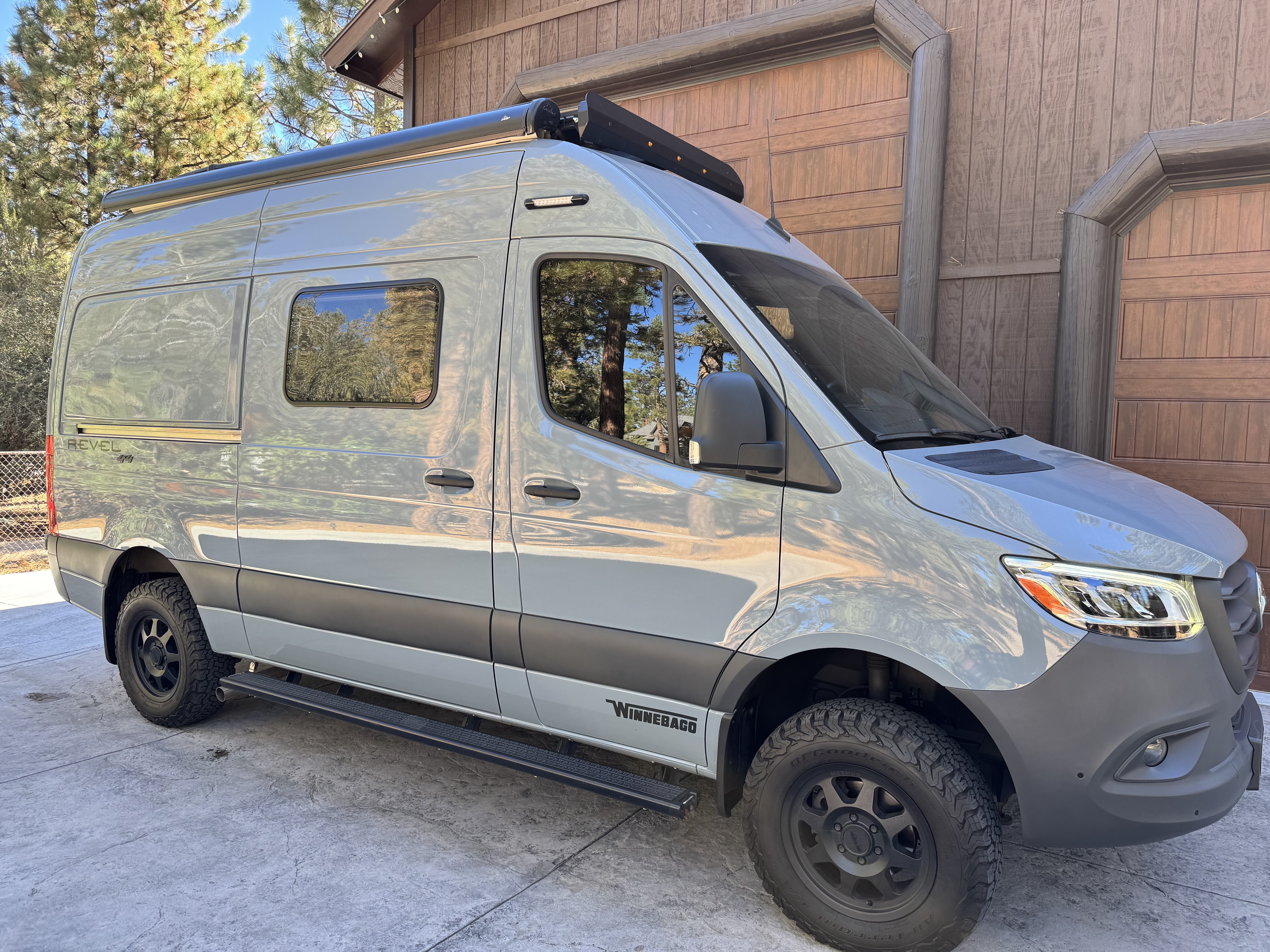 2022 Winnebago REVEL 44E in big bear city CA